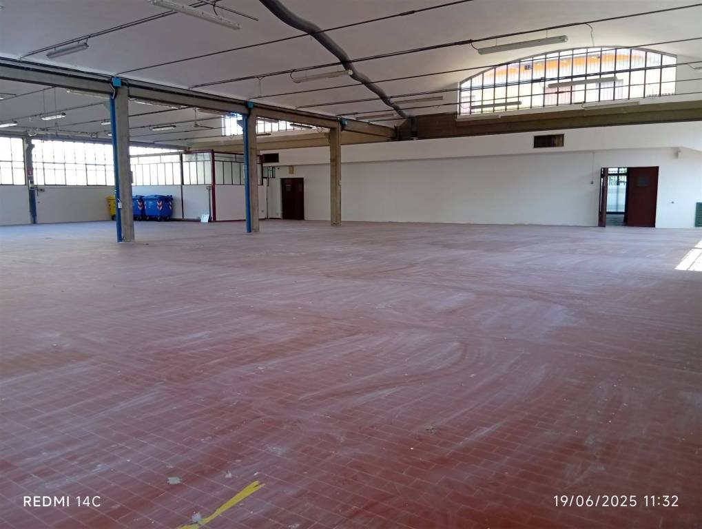 locale commerciale in affitto a Pistoia