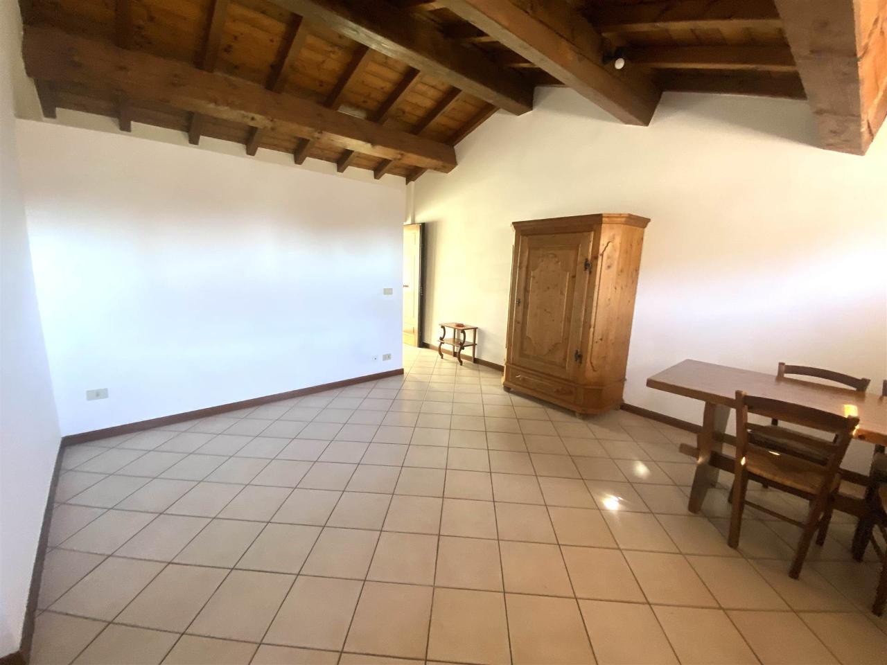 appartamento in affitto a Pistoia in zona Centro Città