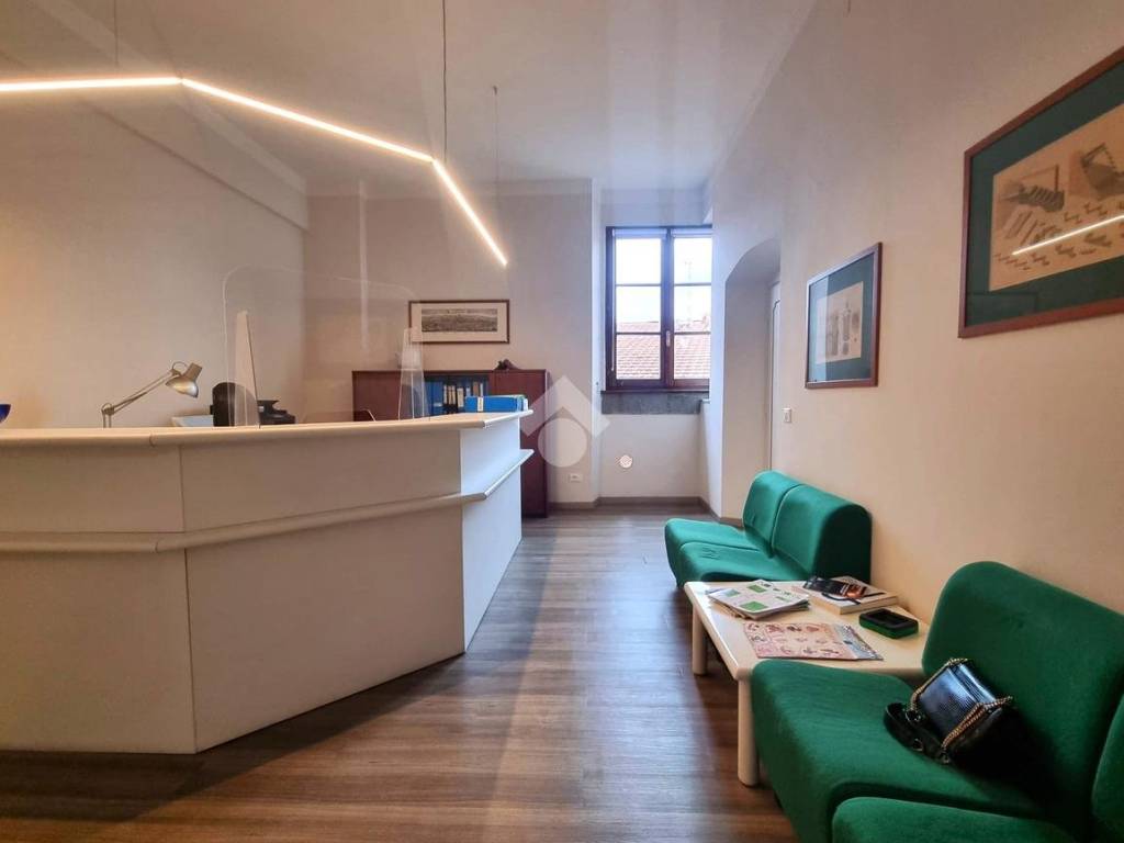 ufficio in affitto a Pistoia in zona Centro Città
