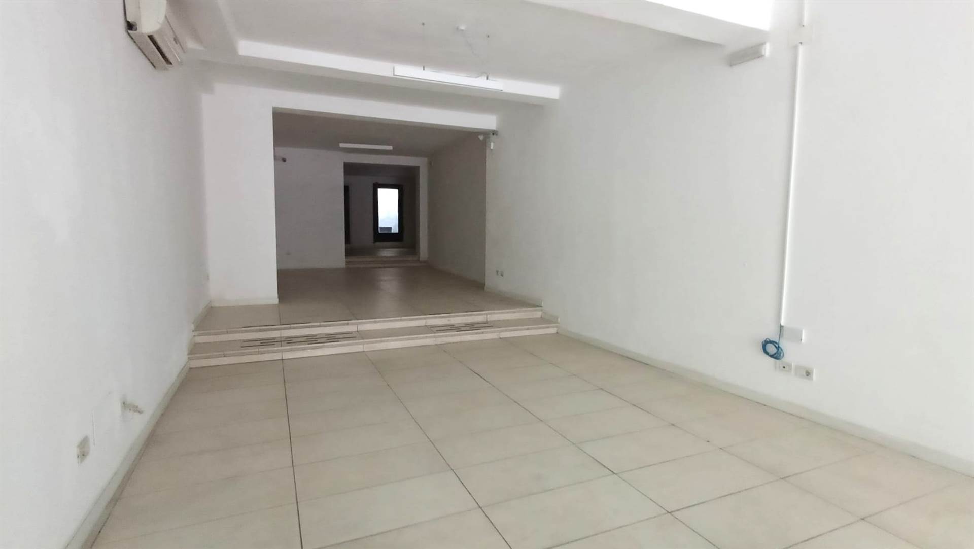 negozio in affitto a Pistoia in zona Centro Città