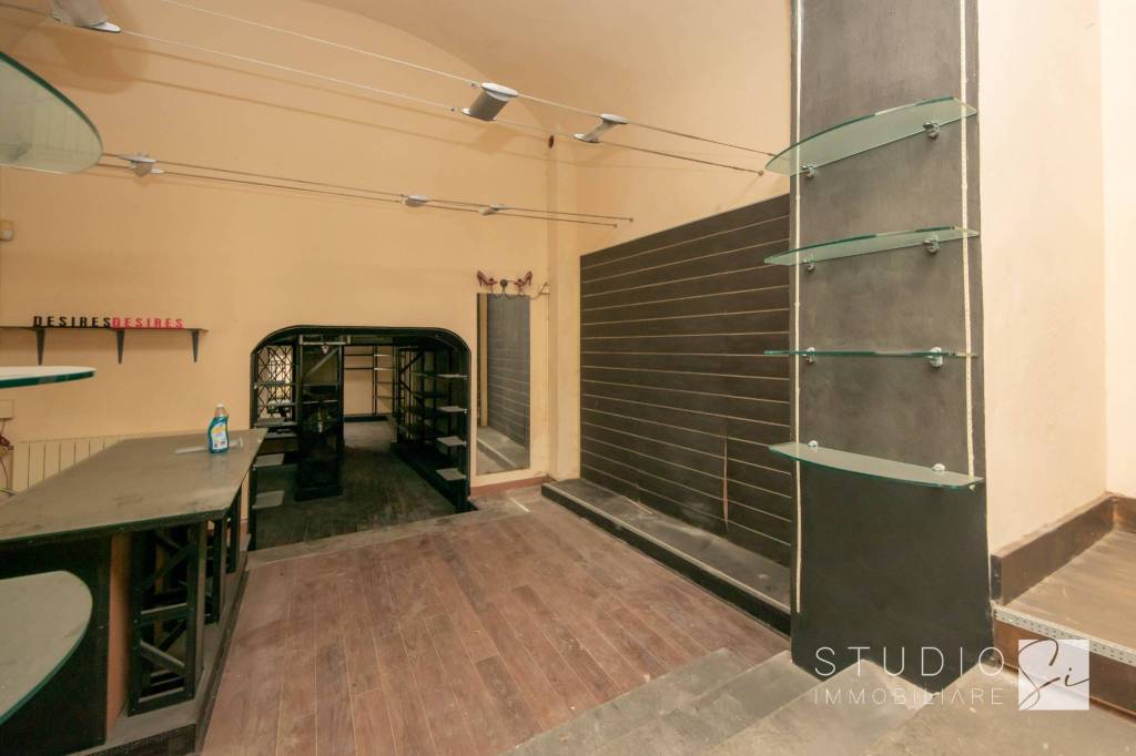 negozio in affitto a Pistoia in zona Centro Città
