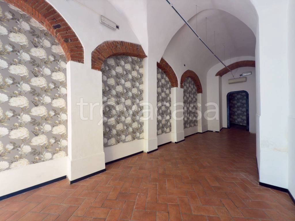 negozio in affitto a Pistoia in zona Centro Città
