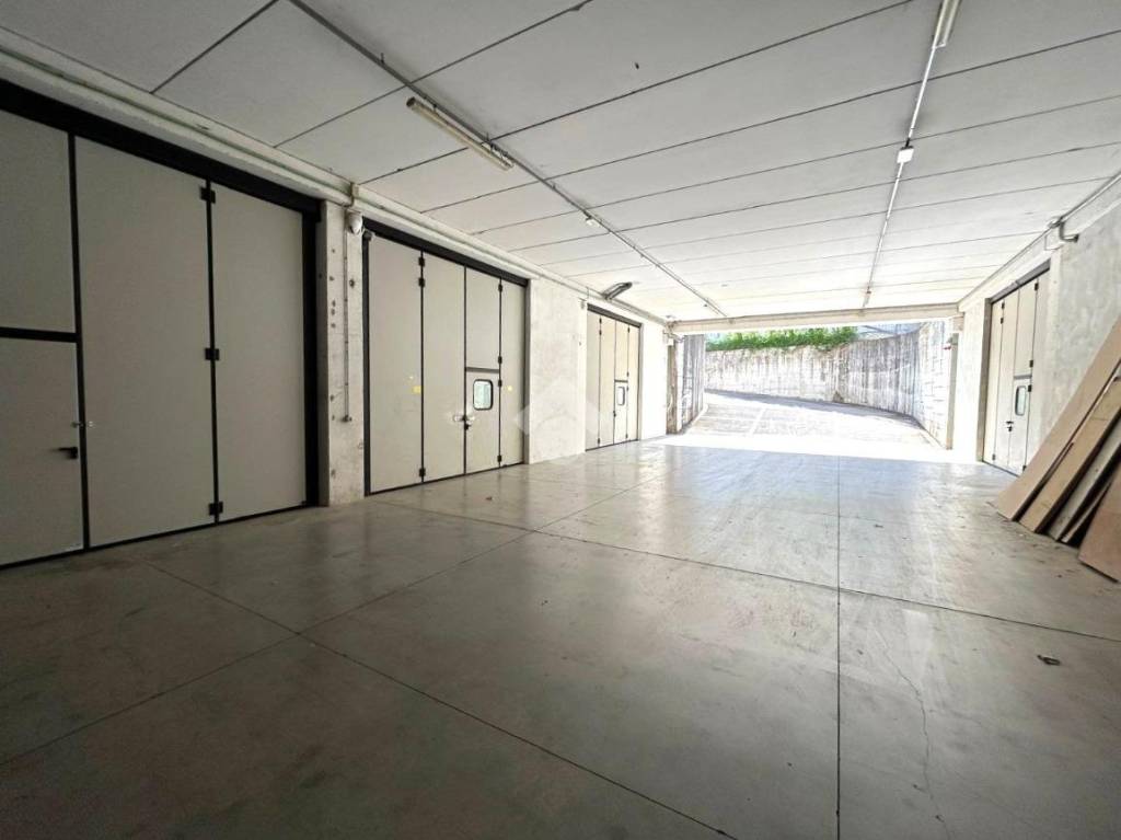 capannone in affitto a Pistoia