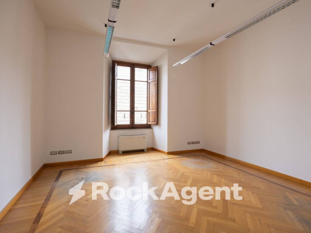 ufficio in affitto a Pistoia in zona Centro Città