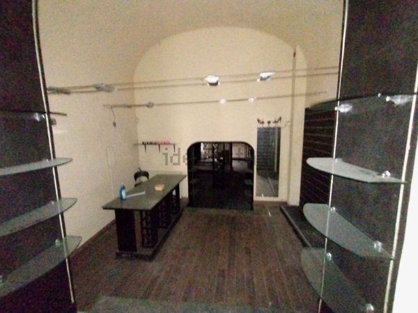negozio in affitto a Pistoia in zona Centro Città