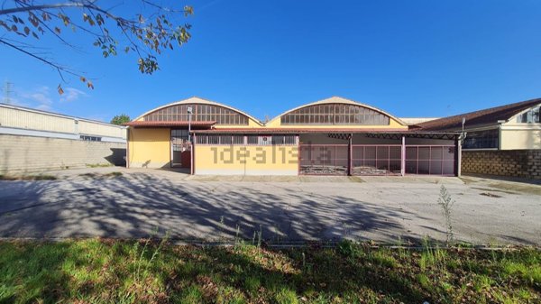capannone in affitto a Pistoia