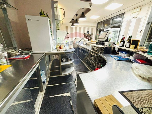 negozio in affitto a Pistoia