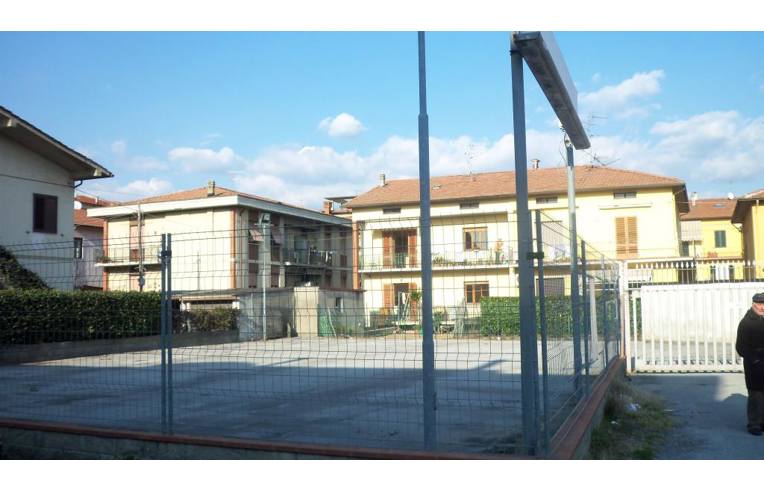 locale commerciale in affitto a Pistoia