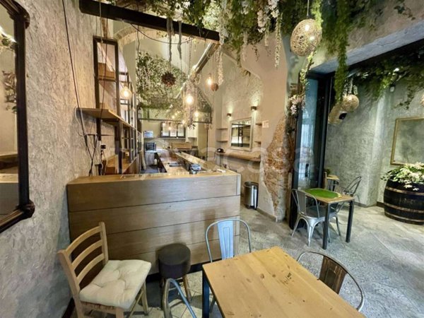 negozio in affitto a Pistoia in zona Centro Città