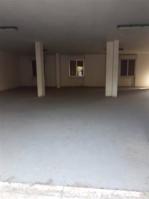 negozio in affitto a Pistoia