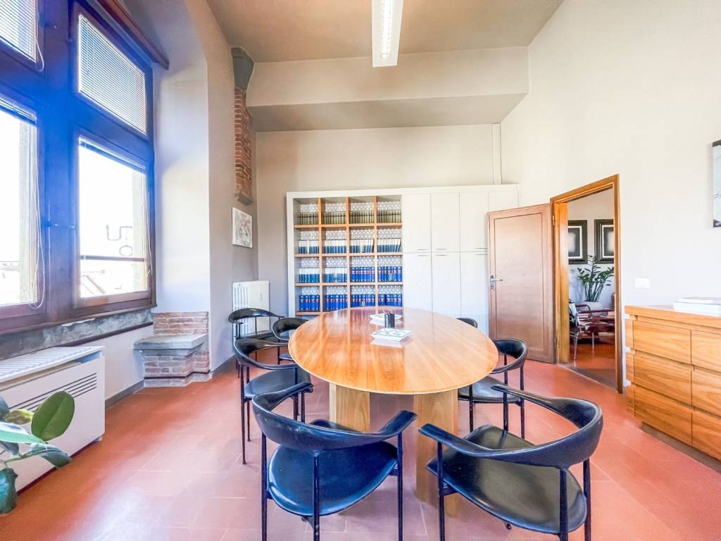 ufficio in affitto a Pistoia in zona Centro Città