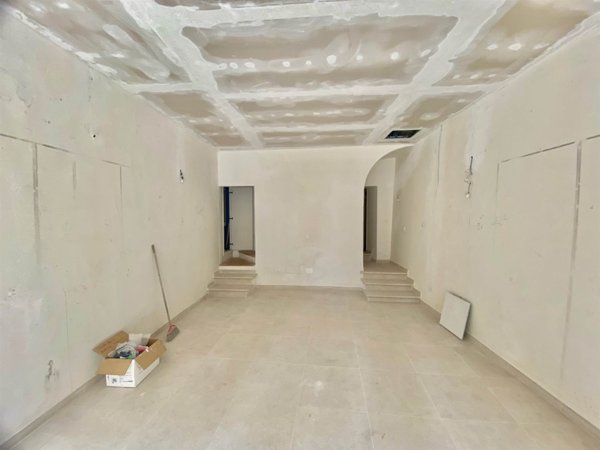 negozio in affitto a Pistoia in zona Centro Città