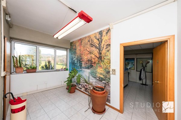 ufficio in affitto a Pistoia in zona Spazzavento