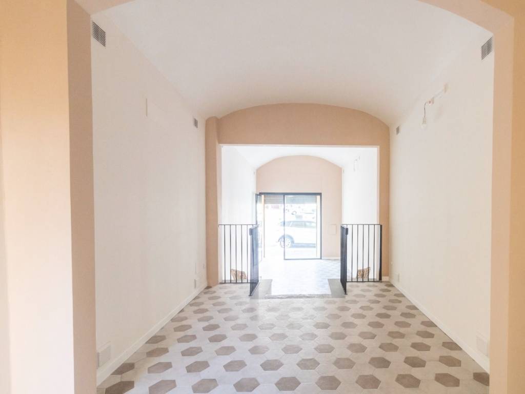negozio in affitto a Pistoia