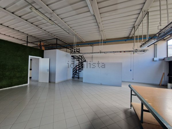 ufficio in affitto a Pistoia