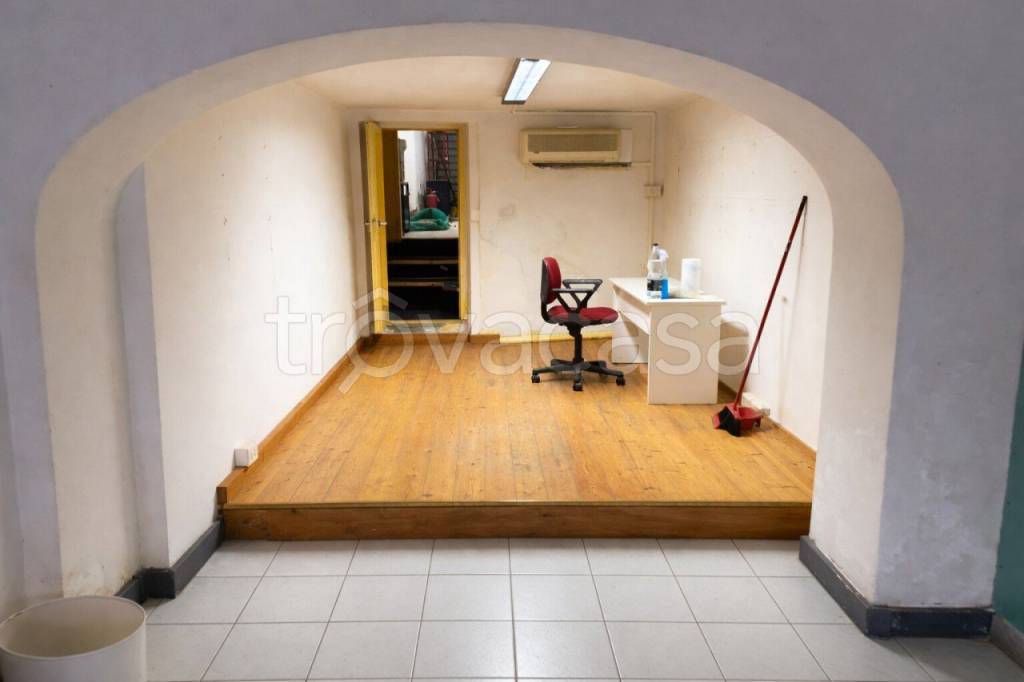 negozio in affitto a Pistoia in zona Centro Città