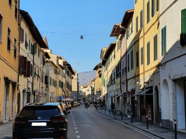 negozio in affitto a Pistoia