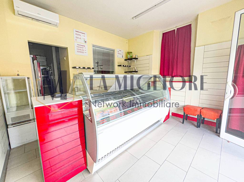 negozio in affitto a Pistoia in zona Stadio