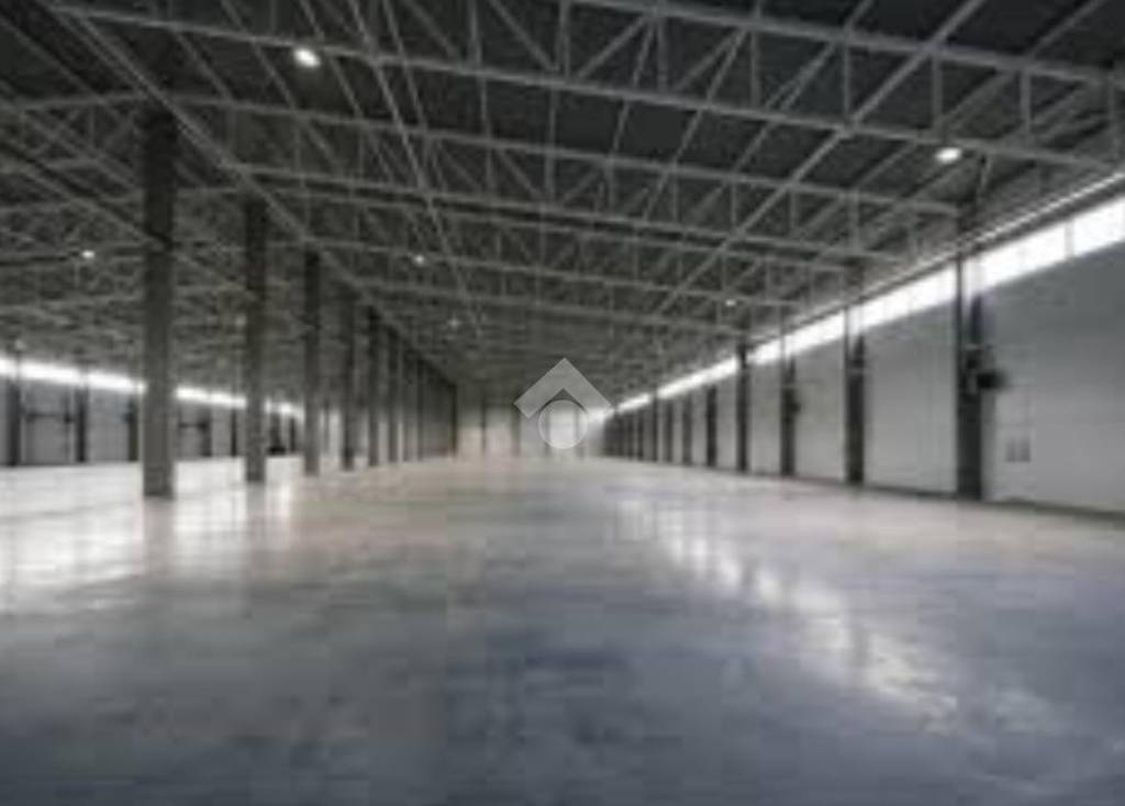 locale commerciale in affitto a Pistoia in zona Centro Città