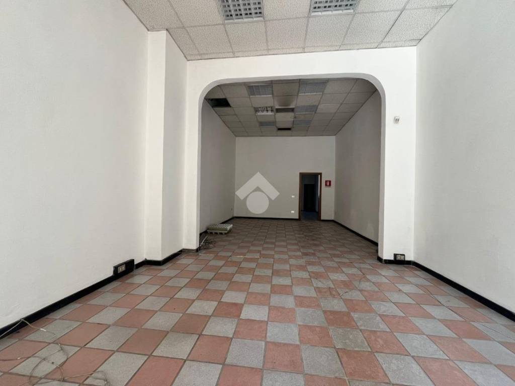 negozio in affitto a Pistoia in zona Centro Città