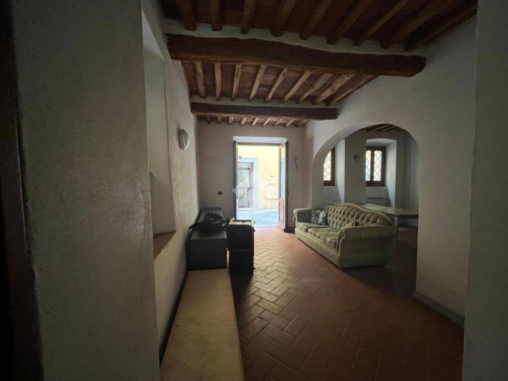 negozio in affitto a Pistoia in zona Centro Città