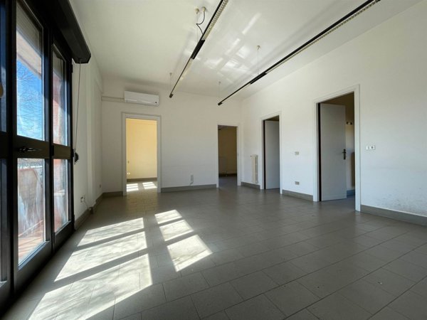 ufficio in affitto a Pistoia