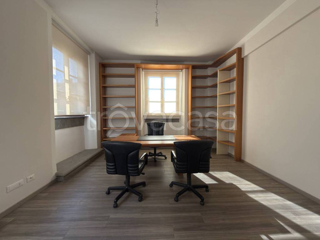 ufficio in affitto a Pistoia in zona Centro Città