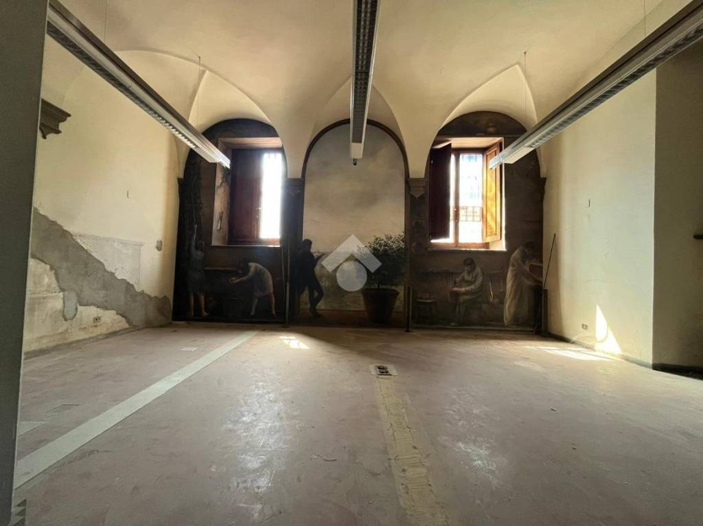 negozio in affitto a Pistoia in zona Centro Città