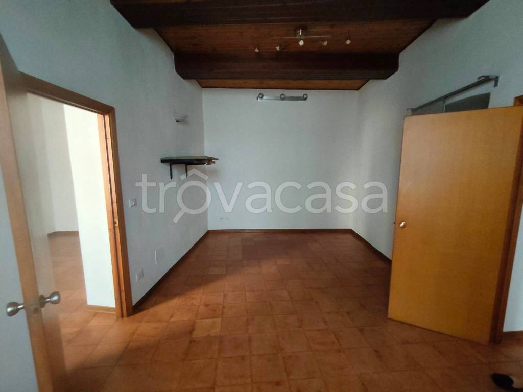 ufficio in affitto a Pistoia in zona Centro Città