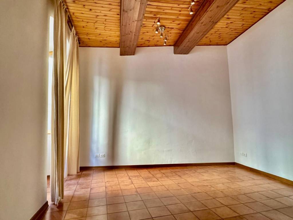 ufficio in affitto a Pistoia in zona Centro Città