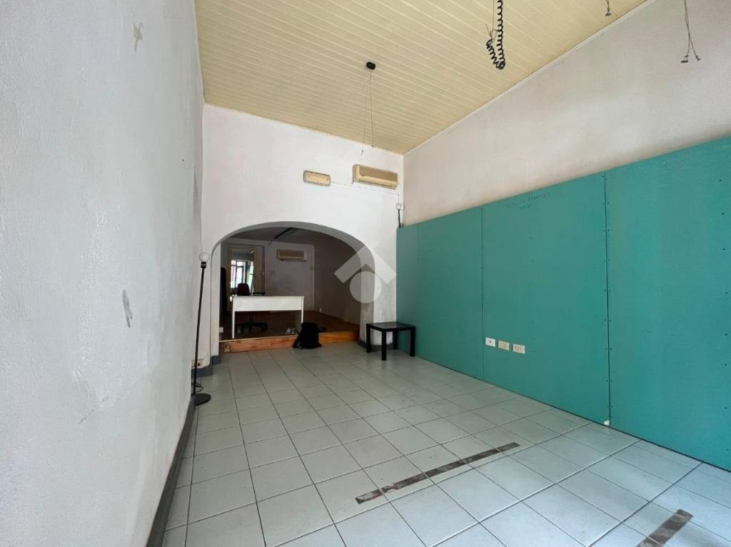 negozio in affitto a Pistoia in zona Centro Città