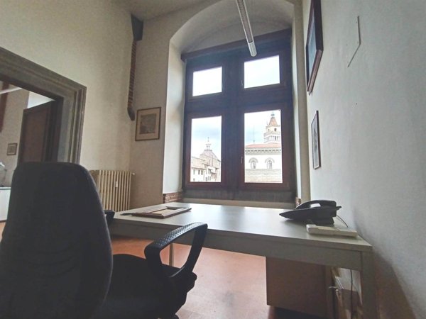 ufficio in affitto a Pistoia in zona Centro Città