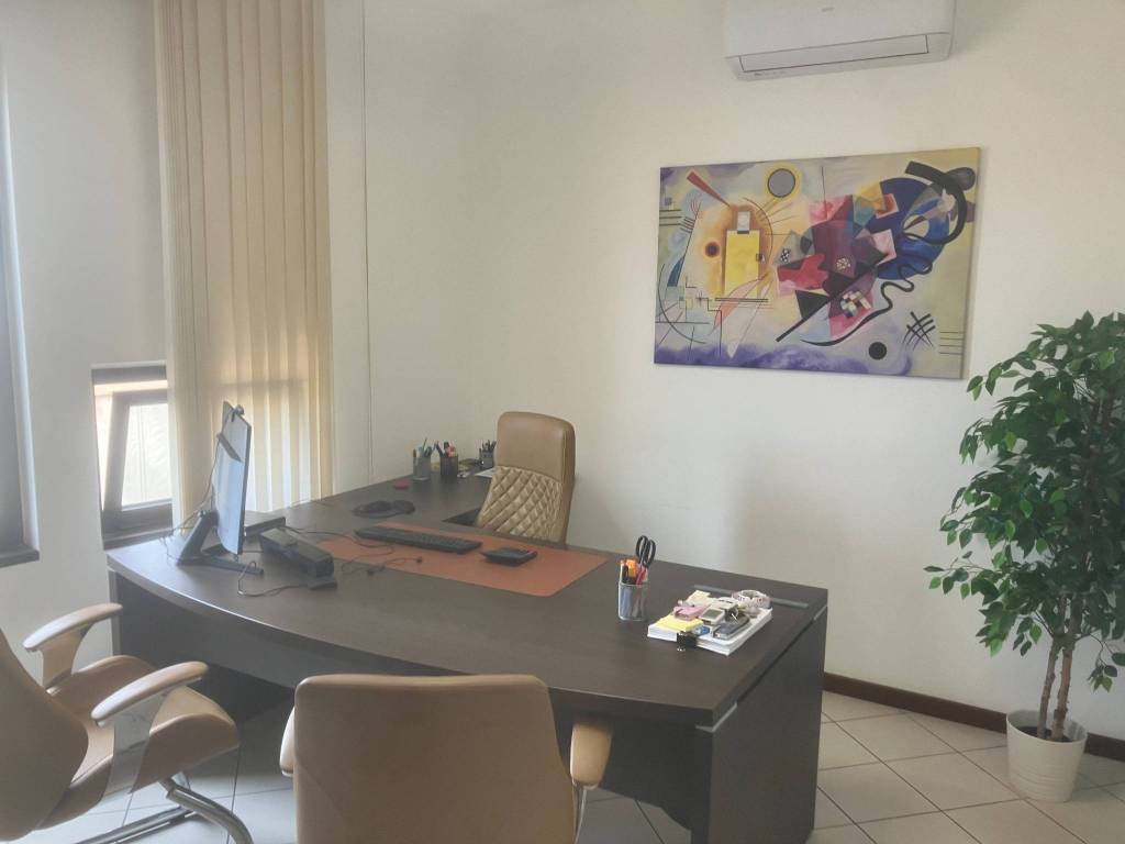 ufficio in affitto a Pistoia