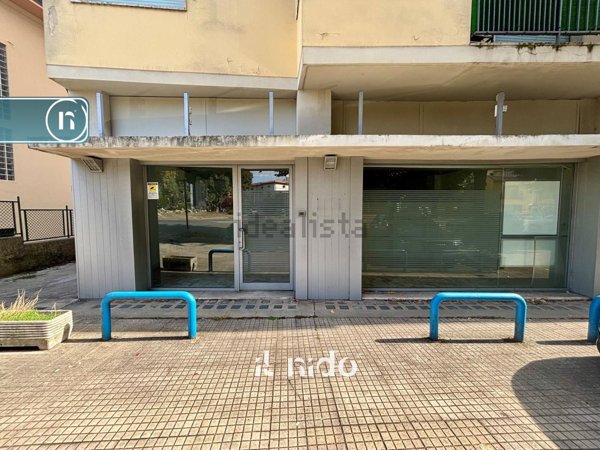 locale commerciale in affitto a Pistoia in zona Stadio