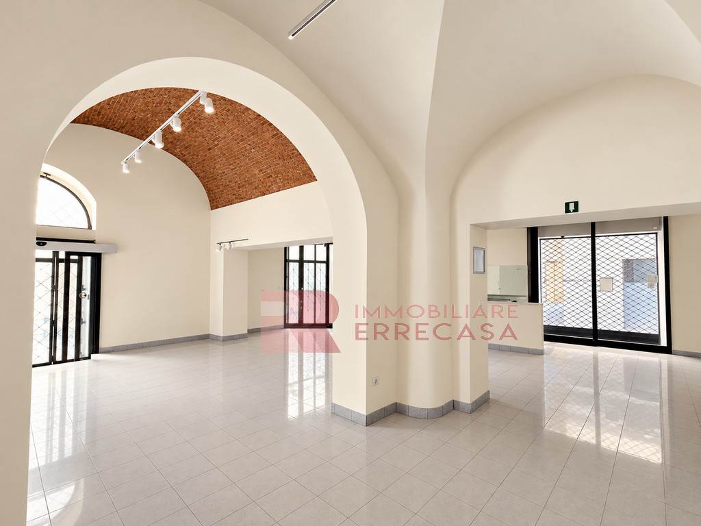 locale commerciale in affitto a Pistoia in zona Centro Città