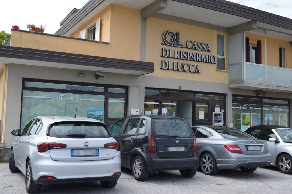 negozio in affitto a Ponte Buggianese