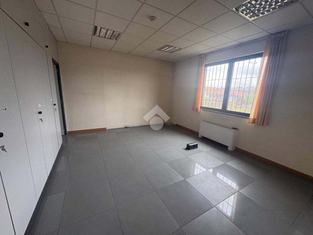 negozio in affitto a Ponte Buggianese