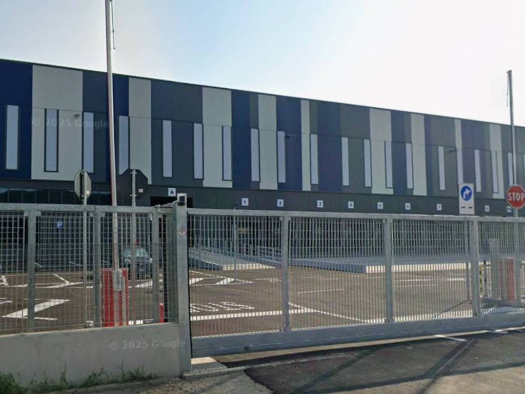 locale commerciale in affitto a Quarrata