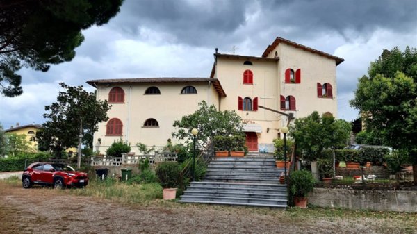 quadrivano in affitto a Quarrata in zona Tizzana