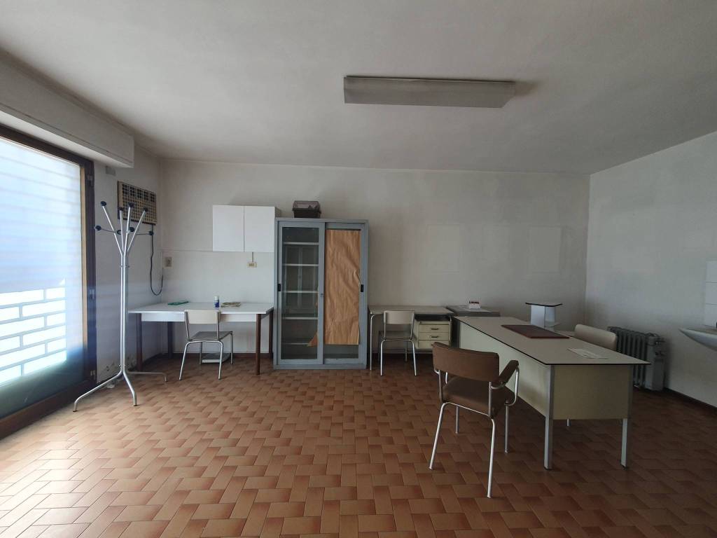 ufficio in affitto a Quarrata