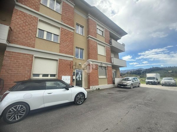 appartamento in affitto a Quarrata in zona Catena