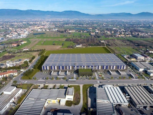 locale commerciale in affitto a Quarrata