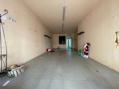 negozio in affitto a Quarrata