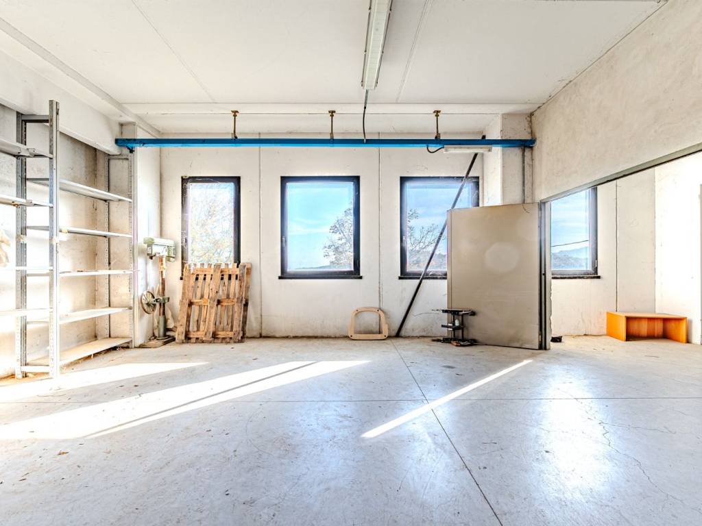 locale commerciale in affitto a Quarrata in zona Campiglio