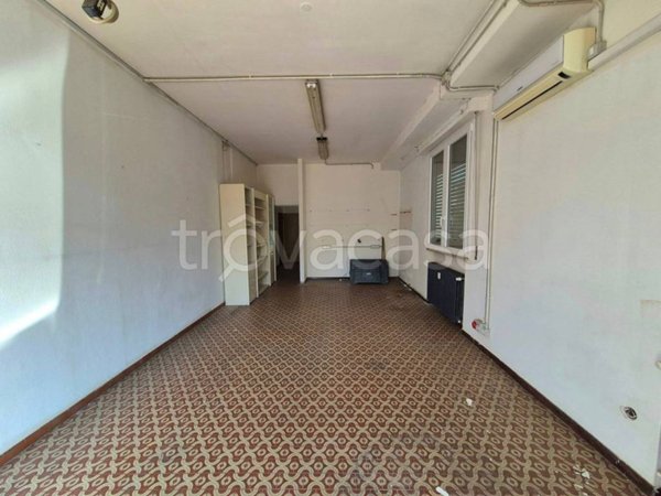 locale commerciale in affitto a Quarrata