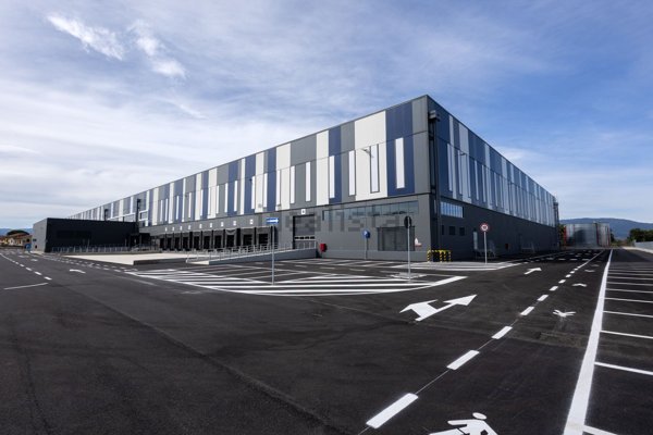 capannone in affitto a Quarrata