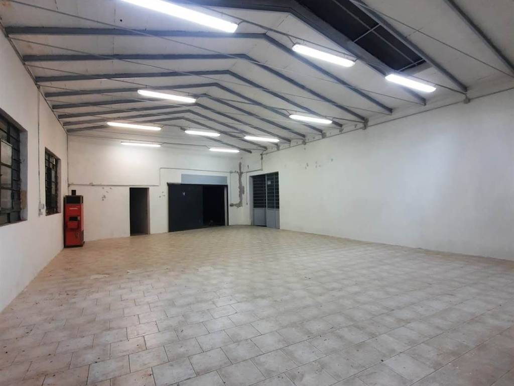 negozio in affitto a Quarrata