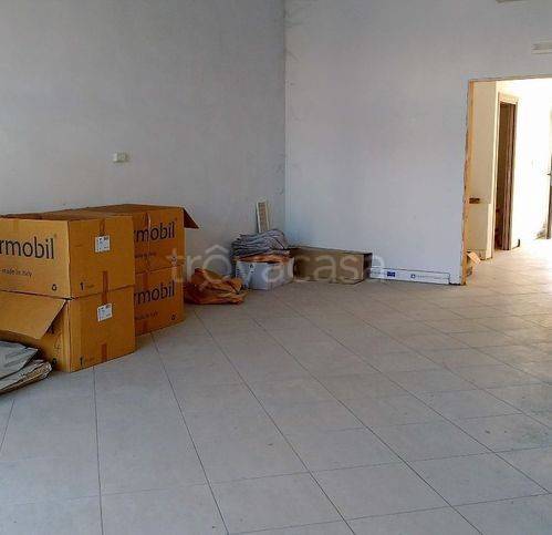 negozio in affitto a Quarrata