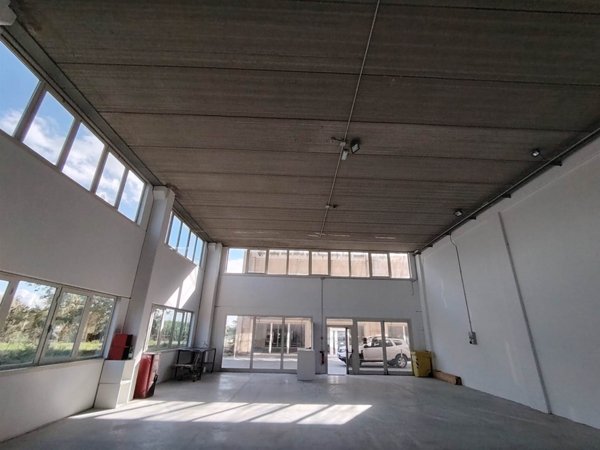 ufficio in affitto a Quarrata in zona Barba