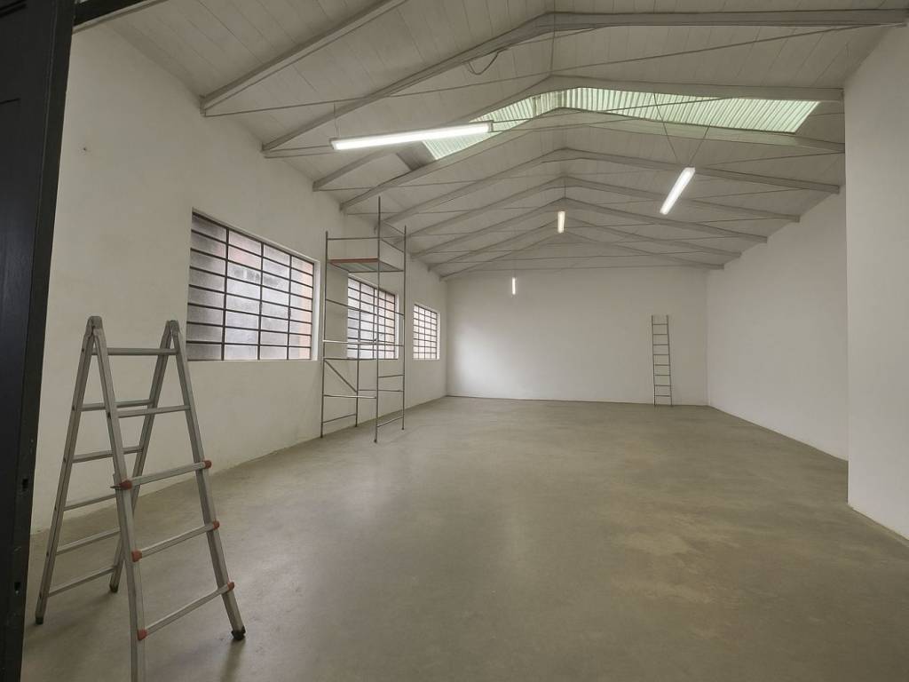 locale commerciale in affitto a Quarrata